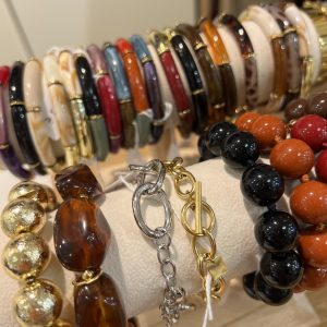 Mes bijoux ! Mes bijoux !